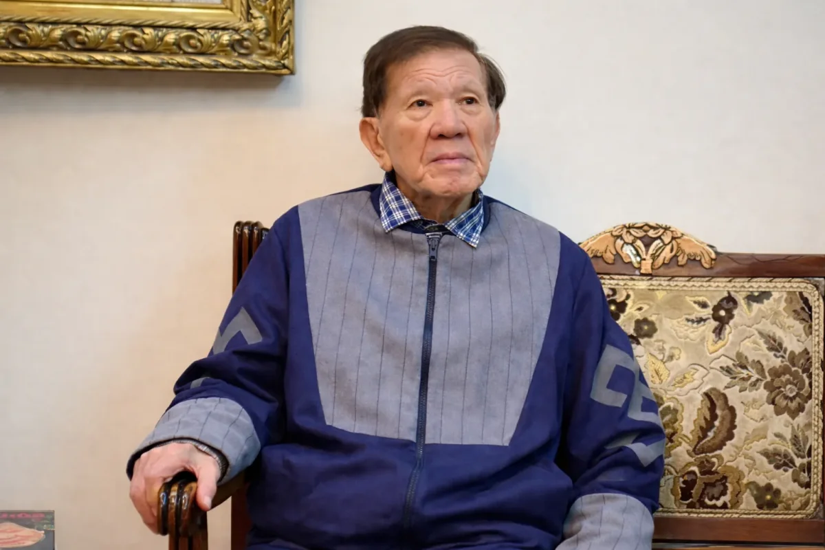 Состояние тяжелое: легендарный поэт Мухтар Шаханов находится в больнице