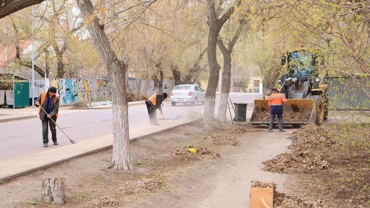 Всё и сразу: в Караганде тестируют новый формат уборки улиц