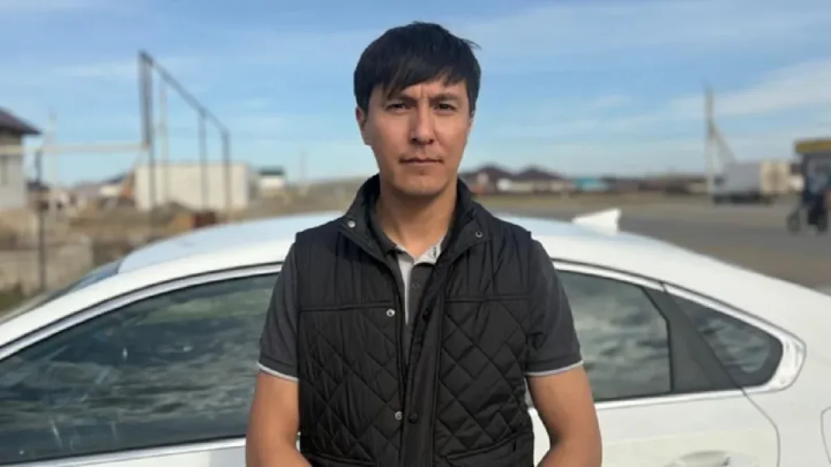 «Казахский Джейсон Стэтхэм»: Актюбинец чудом спас семью от лобового столкновения с фурами