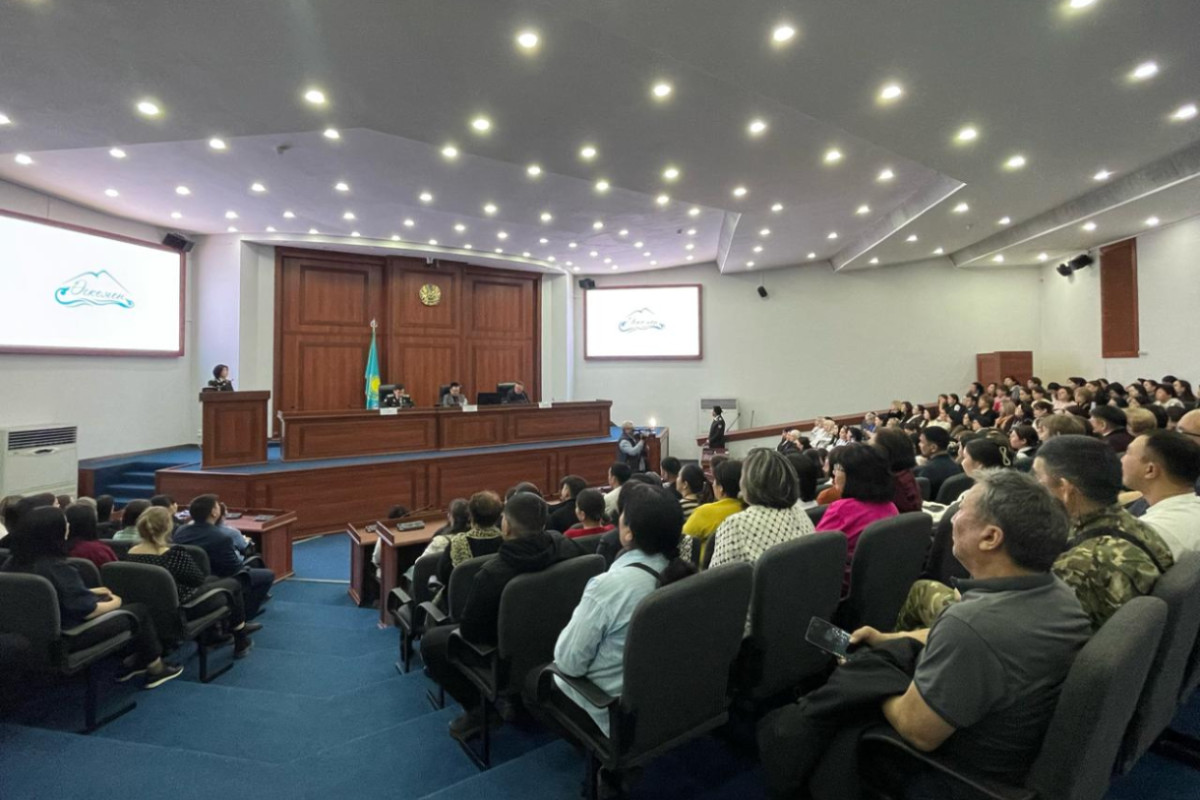 Педагогов учат распознавать схемы мошенников