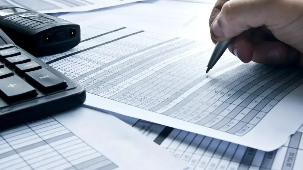 Банки начали массово блокировать счета казахстанцев: что происходит