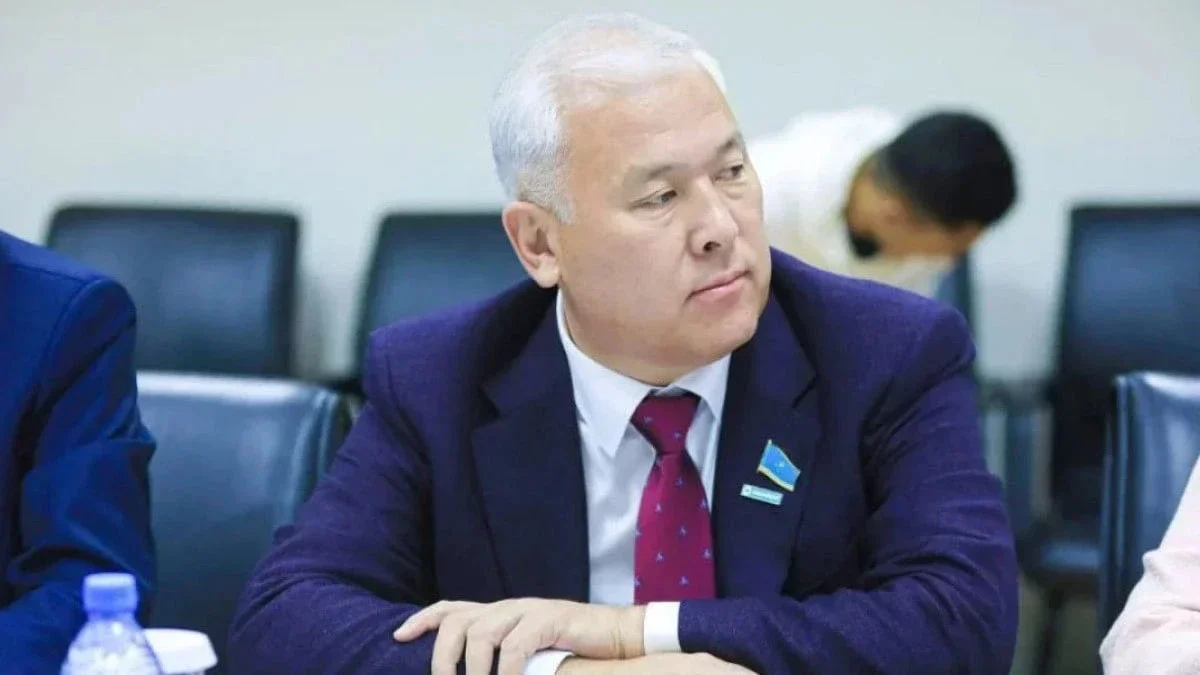 Скандал вокруг «антикварного оружия»: Мурат Абенов требует разъяснений от МВД