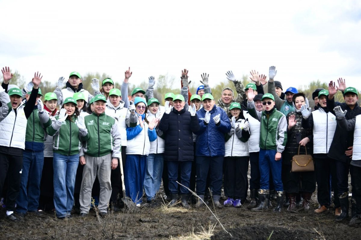 Таза Қазақстан: в Уральске высажено 1000 саженцев деревьев