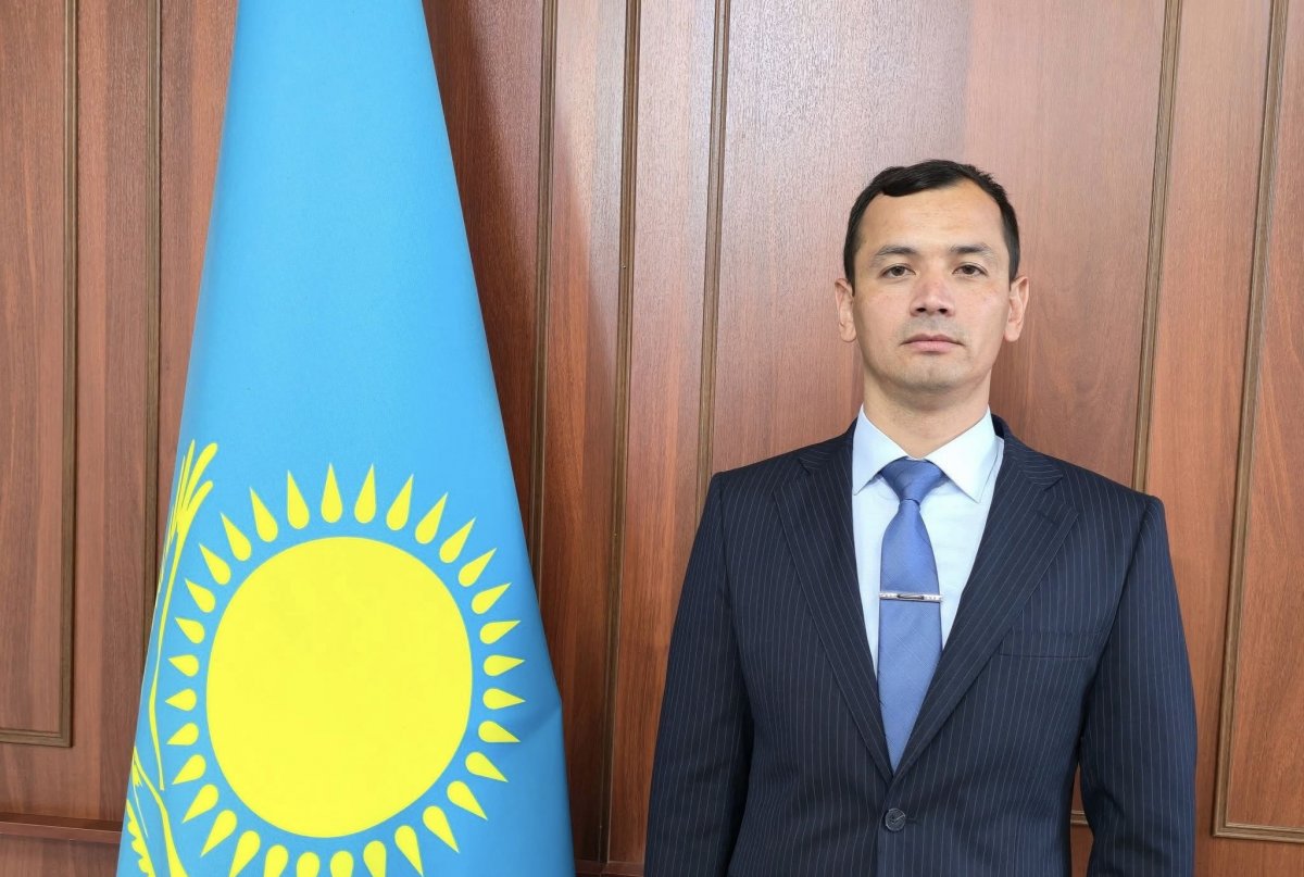 Любимец педагогов стал замакима: Нариман Жакудаев будет курировать идеологию в Жанакорганском районе