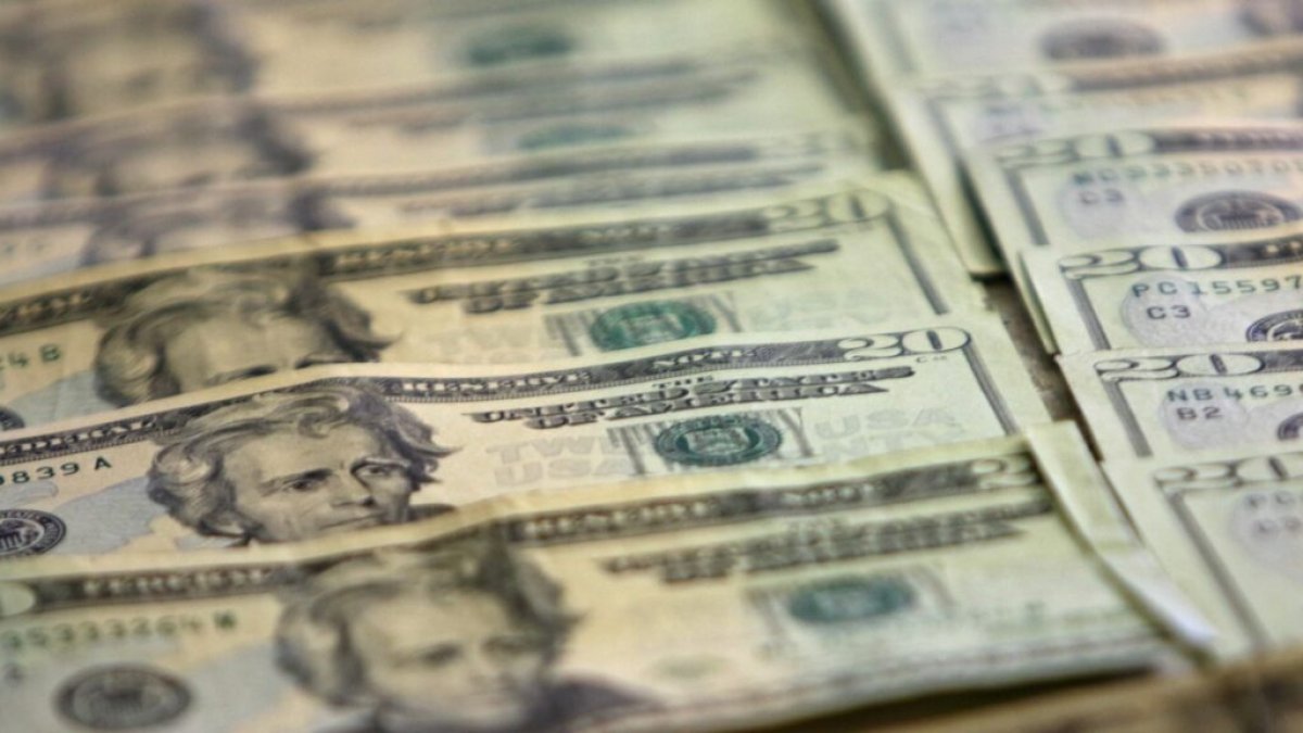 Доллар рухнул: курс в Казахстане обновил минимум за почти год