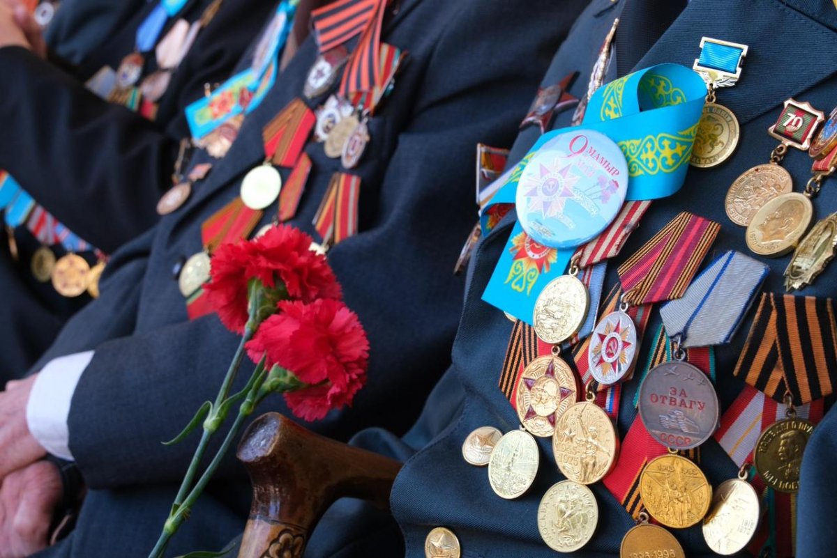 Дань памяти: более 9 тысяч алматинцев получили выплаты ко Дню Победы