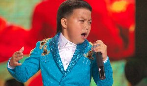 Юный казахстанский певец выиграл мировой конкурс