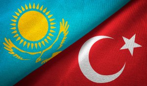 Казахстан направит 55 тонн гуманитарной помощи Турции