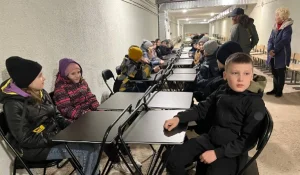 Впервые пошли в школу украинские дети благодаря казахстанским волонтерам