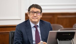 Министр Саткалиев пообещал выучить казахский язык за 6 месяцев