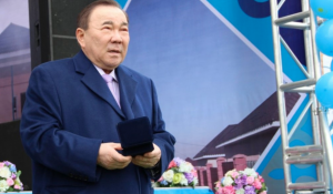 Болат Назарбаев лишился авторынка "Барыс"