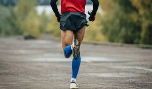 Участник марафона умер за несколько метров до финиша в Алматинской области