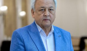 Мереке Кулкенов избран председателем Союза писателей Казахстана