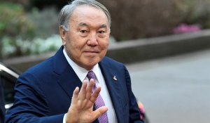 Госохрана продолжит охранять Назарбаева - депутат