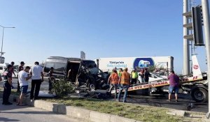 "Есть погибшие": В Алании автобус с казахстанскими туристами попал в аварию