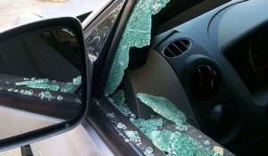 Пьяный хулиган разбивал стекла припаркованных авто в Астане