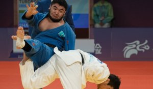 Восьмую медаль на Азиаде Казахстану принес дзюдоист Нурлыхан Шархан