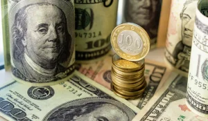 За сколько продают доллар в обменниках Алматы и Астаны