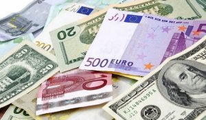 Курс валют на 22 октября 2023 года: доллар, рубль и евро