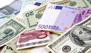 Курс валют на 28 октября 2023 года: доллар, рубль и евро