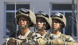 "Мы просто догоняем": министр обороны Жаксылыков заявил о создании нового вида воинской службы