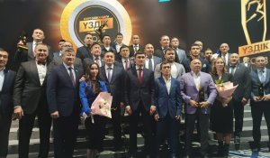 Президент федерации борьбы Даулет Турлыханов определил сына лучшим тренером