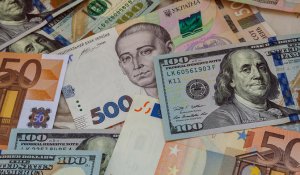Доллар, евро и рубль в обменниках Казахстана 26 января
