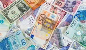 Курс валют на 11 февраля 2024 года: доллар, рубль и евро