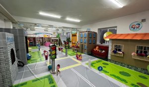 Опыт Сингапура: в детском саду Алматы построили искусственный город для дошколят