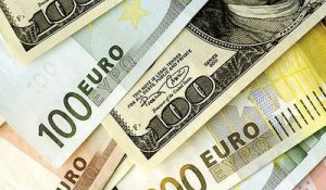 Курс валют на 11 марта 2024 года: доллар, рубль и евро