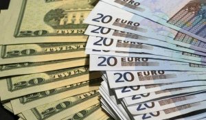 Курс валют на 12 марта 2024 года: доллар, рубль и евро