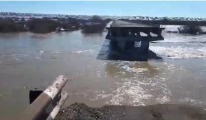 Талые воды разрушили мост в области Абай возле села Бозай