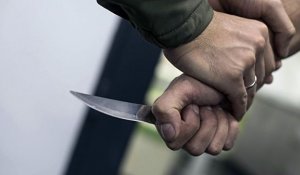 В Алматы полиция задержала подозреваемого в убийстве по горячим следам