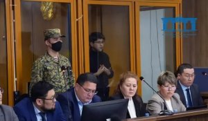 Присяжный не пришел на суд по делу Бишимбаева