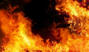 Крупный пожар произошел в Шымкенте