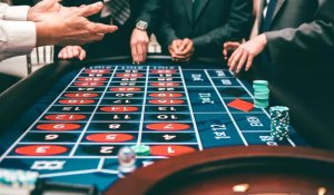 Петиция о запрете чиновникам играть в азартные игры набрала 50 тысяч подписей в Казахстане
