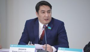 Сыты по горло – депутат Ерлан Абдиев заявил, что госорганы игнорируют проблемы инвалидов