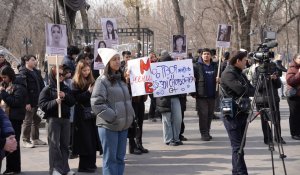 На обсуждение вынесен проект поправок о переносе мест для проведения мирных собраний, шествий и пикетов в Алматы