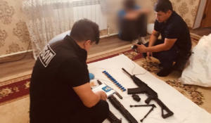 «Устраивали разборки и крышевали клубы»: задержаны члены молодёжной группировки в крупных городах Казахстана