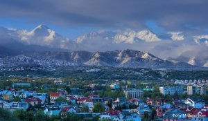 В Алматы выпал первый снег