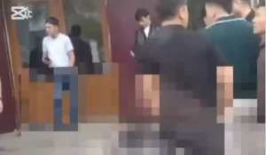 Сорвавшийся с буксировки автобус наехал на пешехода в Алматы