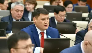 Лучшие врачи мира похвалили шымкентских медиков за операцию Руслана Берденова