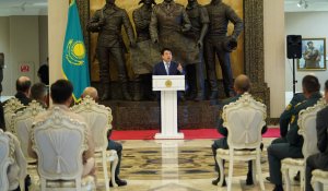 Учителя начальной военной и технологической подготовки получили награды в День защитника Отечества