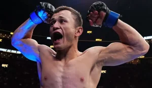 Казахстанец Бекзат Алмахан одержал победу в UFC за 64 секунды