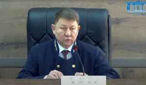 Судья объяснил, почему лицо подсудимого по делу Шерзата попало в кадр