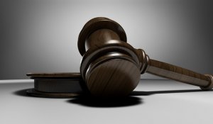 Суд вынес частное постановление из-за распространённого в соцсетях видео