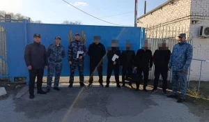"Встреча у ворот колонии": семь лет не виделись братья в области Абай