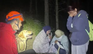 Трех девушек спасли в горах Алматы