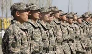 Студентов в Костанае увезли в военкомат прямо после экзамена