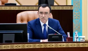Ашимбаев прокомментировал слухи о внеочередных выборах в Парламент